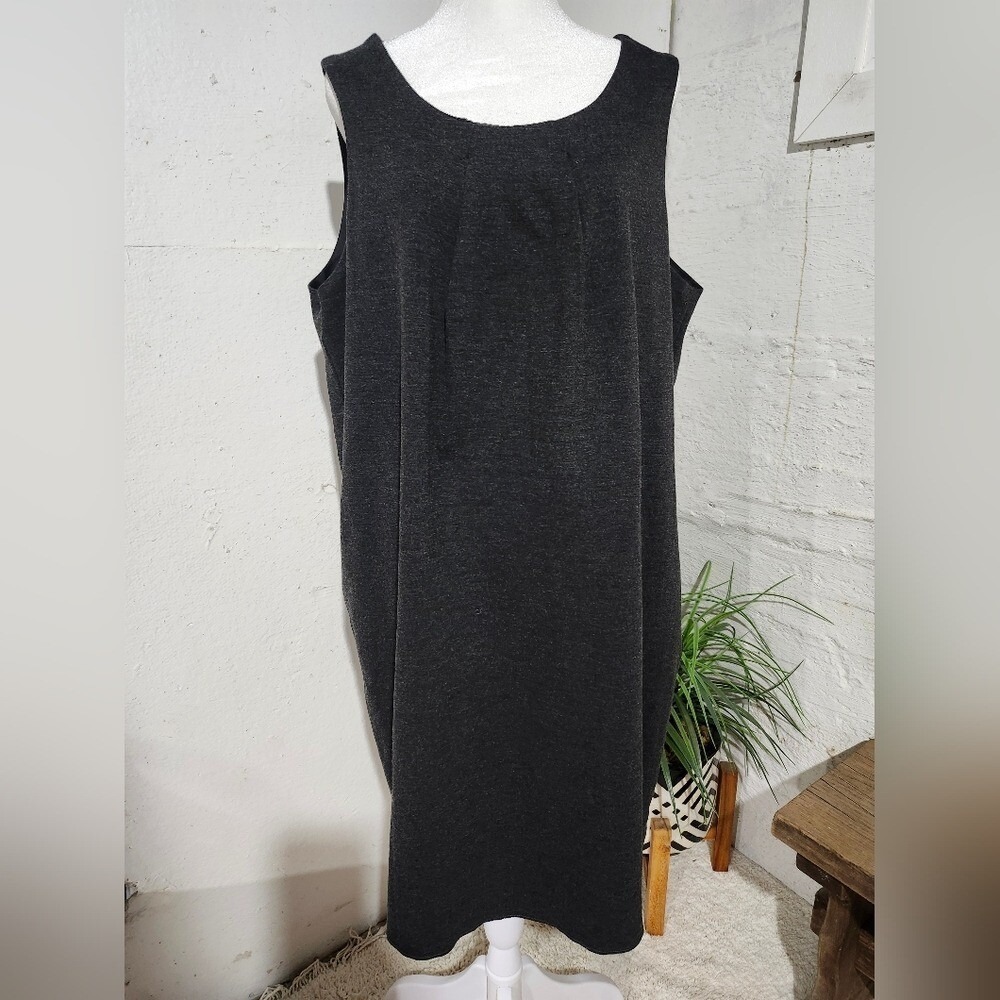 Lands End Women 18 Charcoal Gray Ponte Knit Sleeveless Shift Dress Zip Back Fall